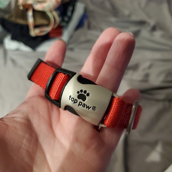 Red Top Paw Collar - Picture 1 of 4